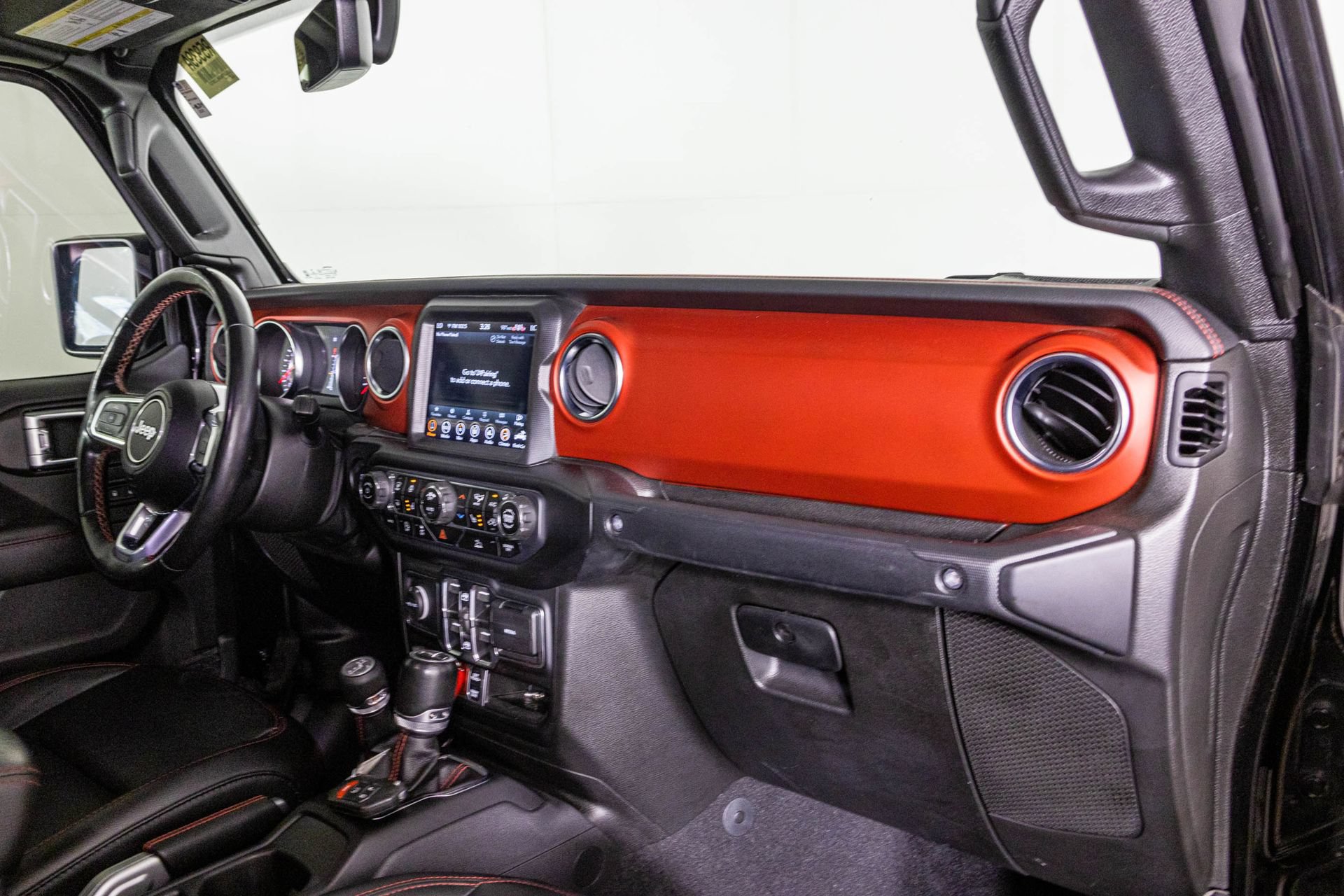 Used 2022 Jeep Gladiator Rubicon w/ Cold Weather Group AWD/4WD image 47