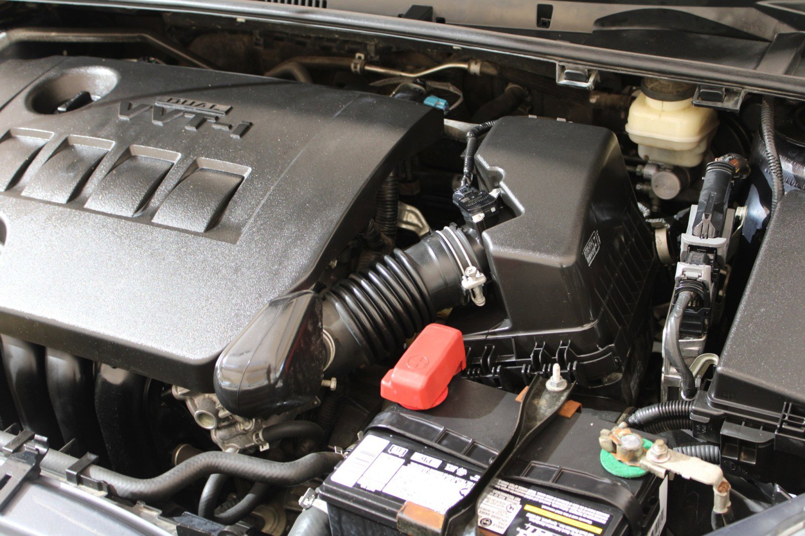 Used 2018 Toyota Corolla LE image 23