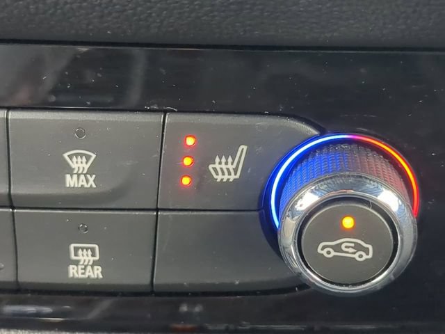 Used 2023 Buick Enclave Essence FWD image 28