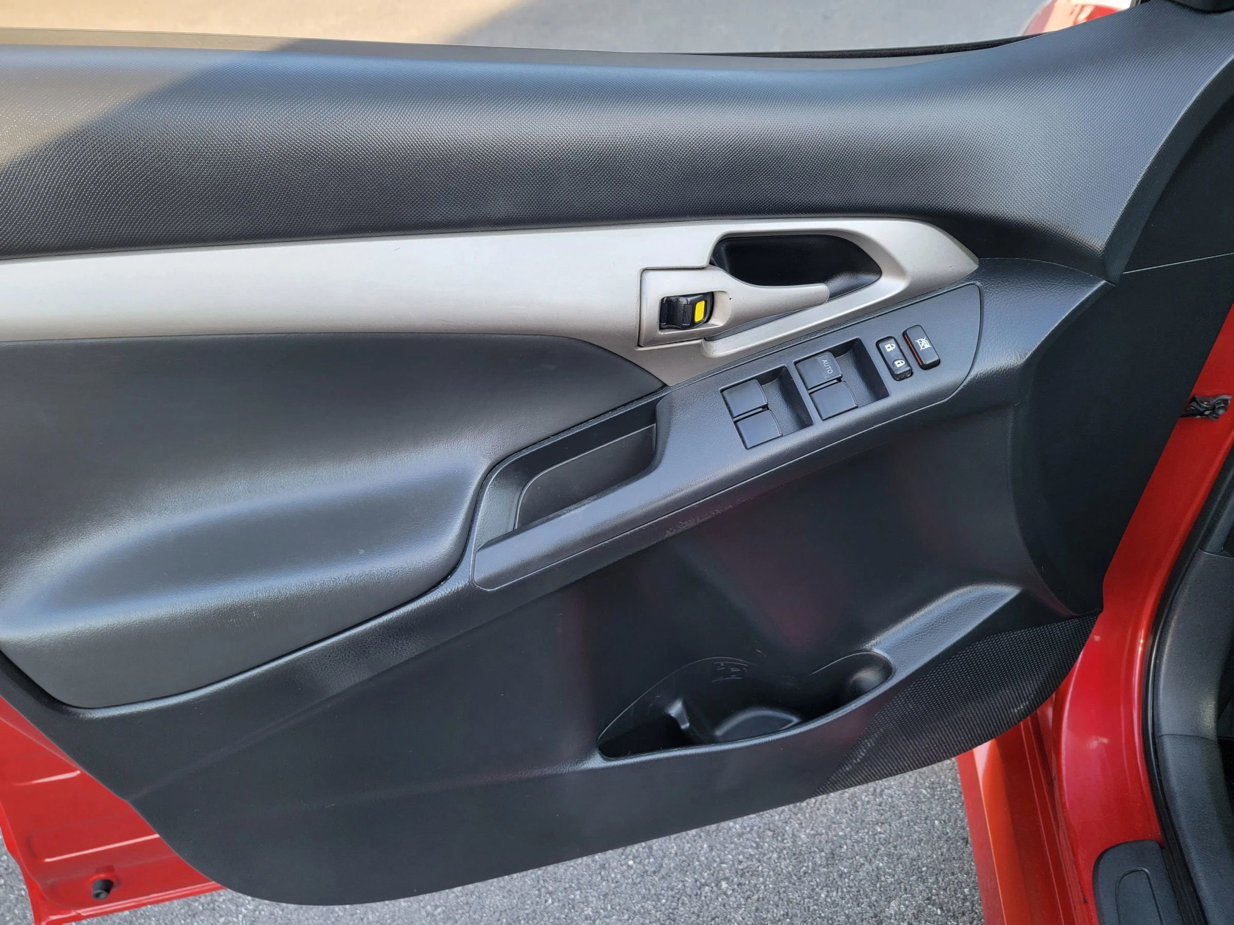 Used 2009 Pontiac Vibe GT image 25