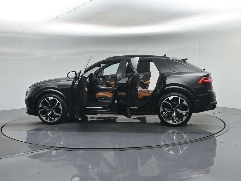 Used 2022 Audi RS Q8 AWD/4WD image 35