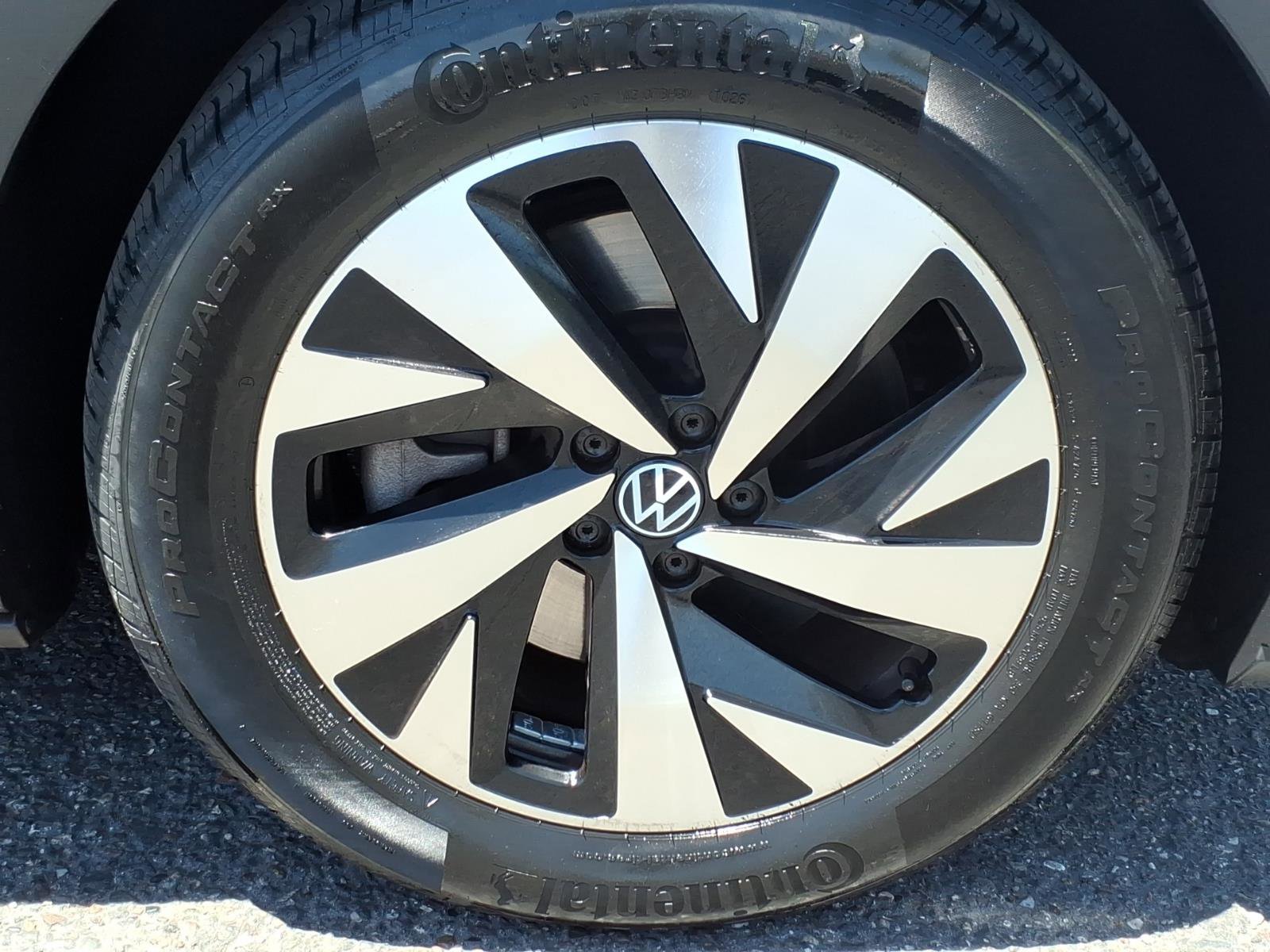 Certified 2023 Volkswagen ID.4 Pro RWD image 9
