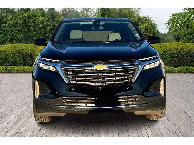 Used 2024 Chevrolet Equinox LT image 2