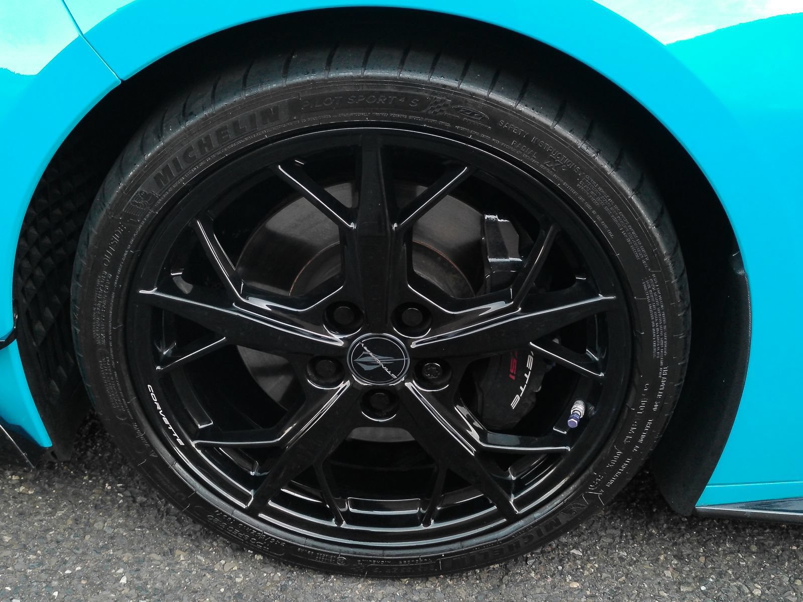 Certified 2021 Chevrolet Corvette Stingray Premium Conv w/ Z51 Performance Package RWD image 29