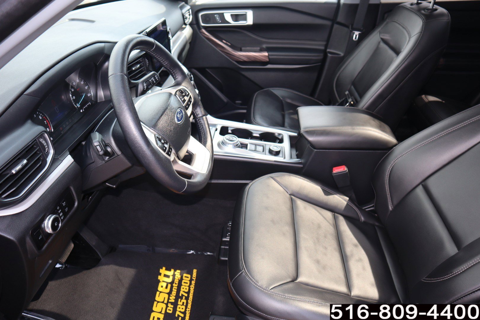 Used 2023 Ford Explorer XLT w/ Equipment Group 202A image 16