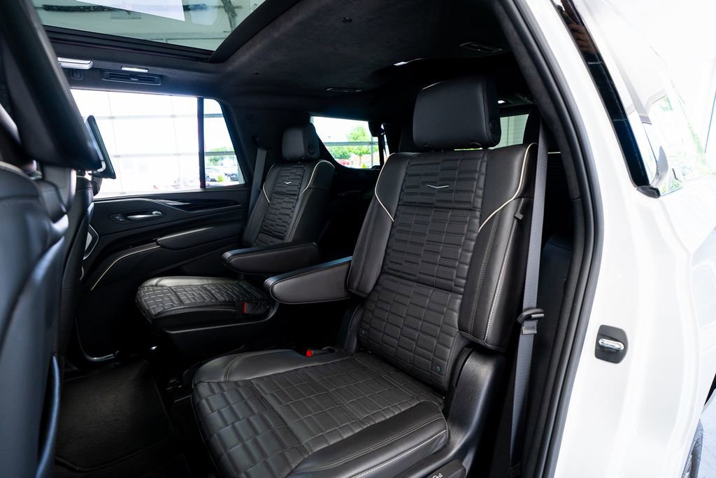 Used 2023 Cadillac Escalade V AWD/4WD image 48