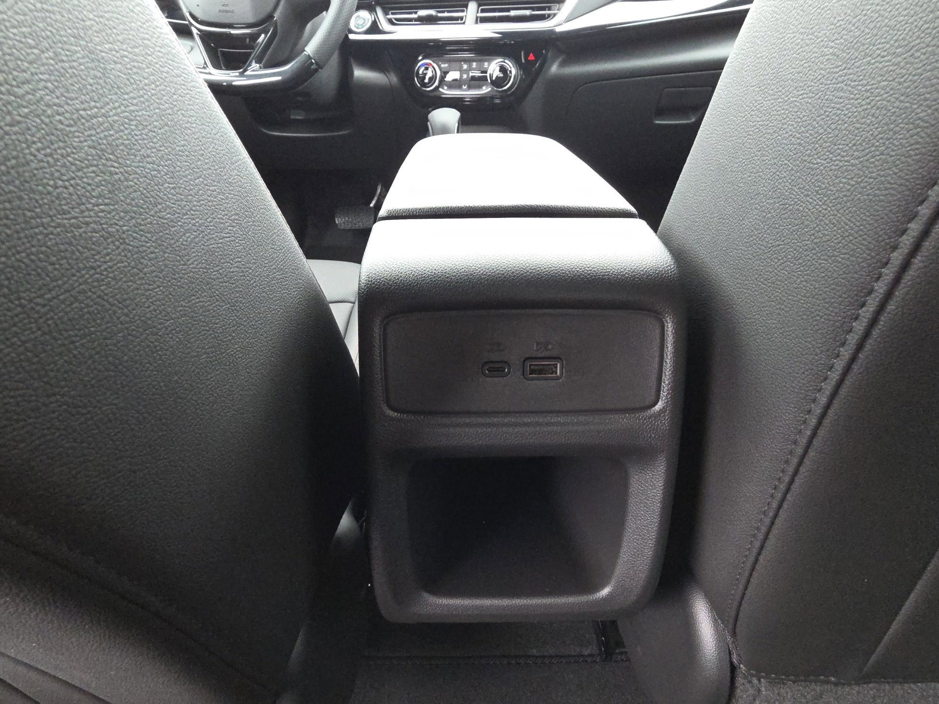 New 2026 Chevrolet Trax RS w/ Driver Confidence Package image 30