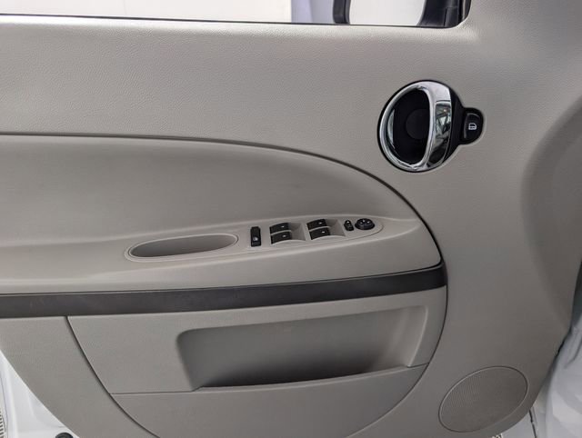 Used 2009 Chevrolet HHR LT w/ LT Preferred Equipment Group image 15