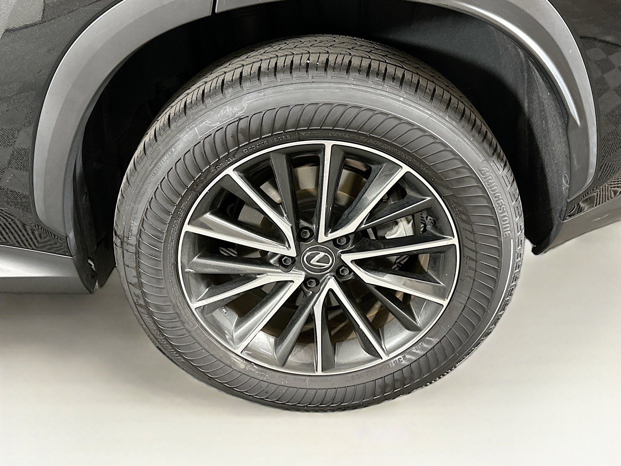 Used 2024 Lexus NX 250 FWD image 11