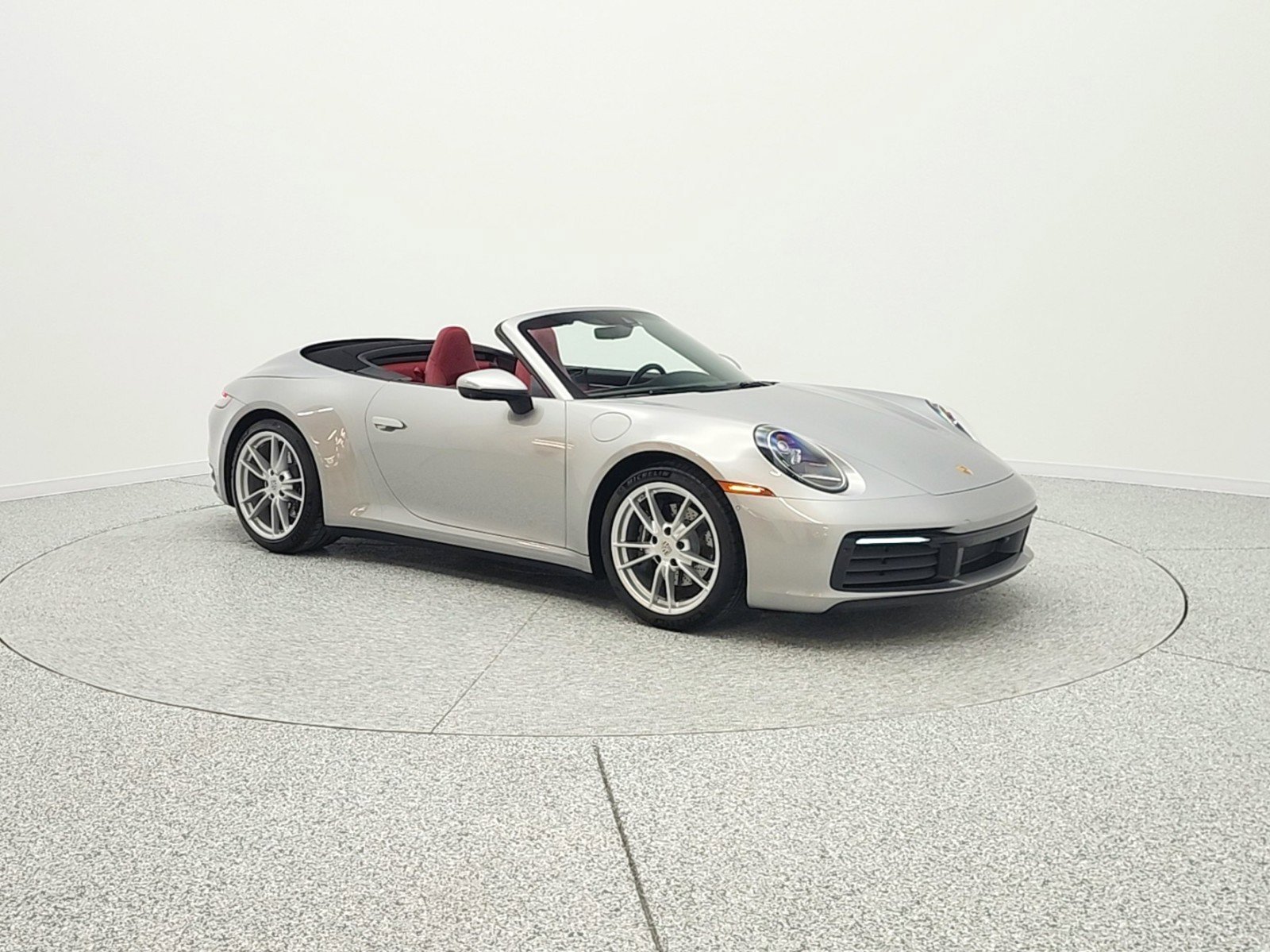 Used 2022 Porsche 911 Carrera image 3