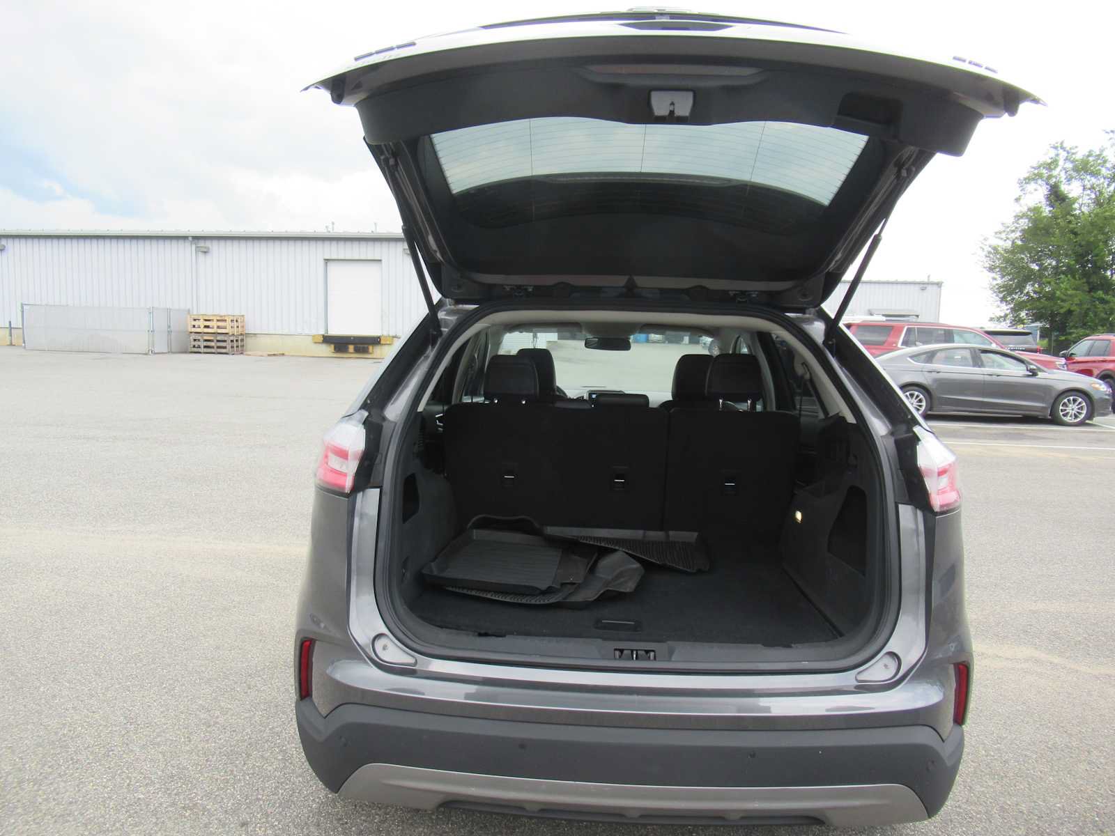 Used 2023 Ford Edge SEL AWD/4WD image 15