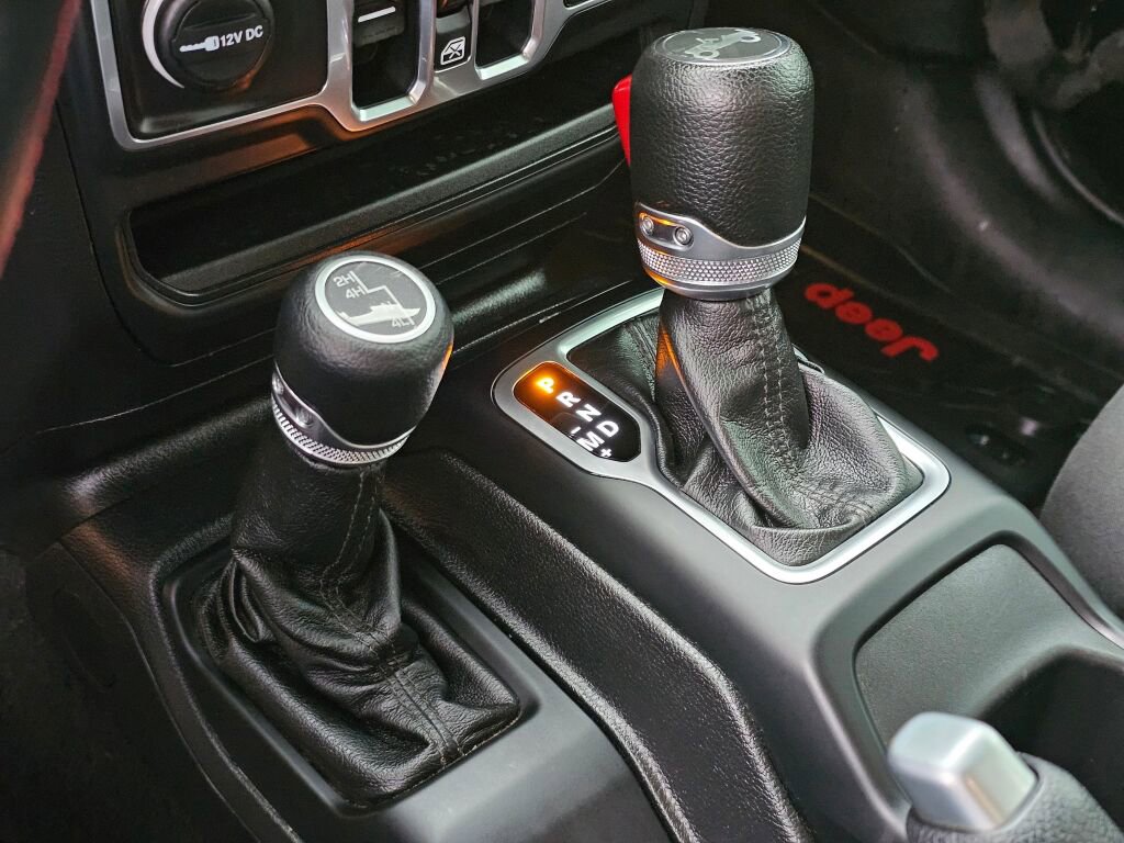 Used 2018 Jeep Wrangler Unlimited Sport S image 24