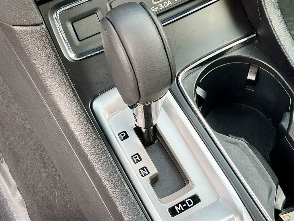 Used 2024 Subaru Ascent Premium w/ Convenience Package image 16