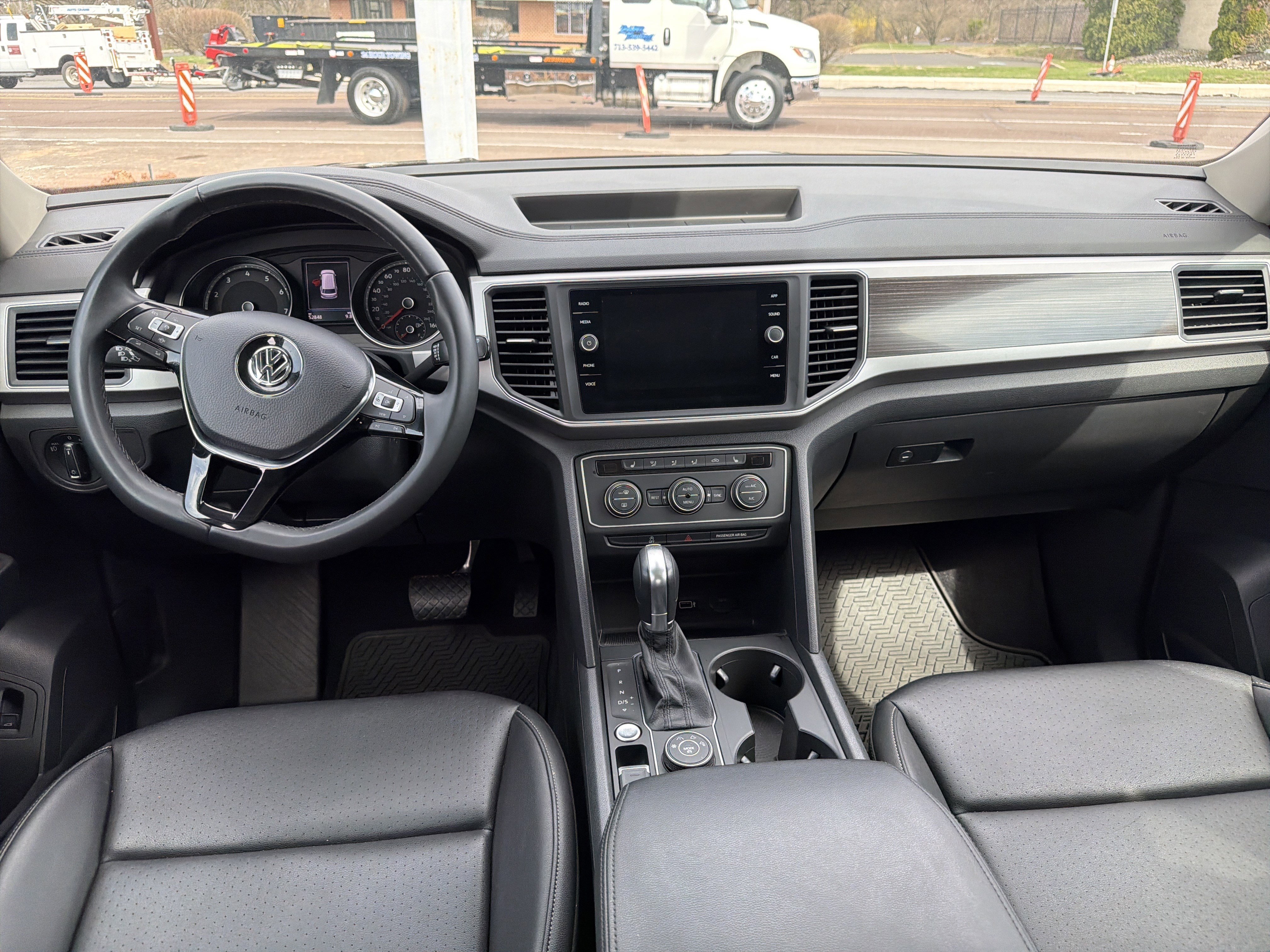 Used 2019 Volkswagen Atlas SE w/ Panoramic Sunroof Package image 16