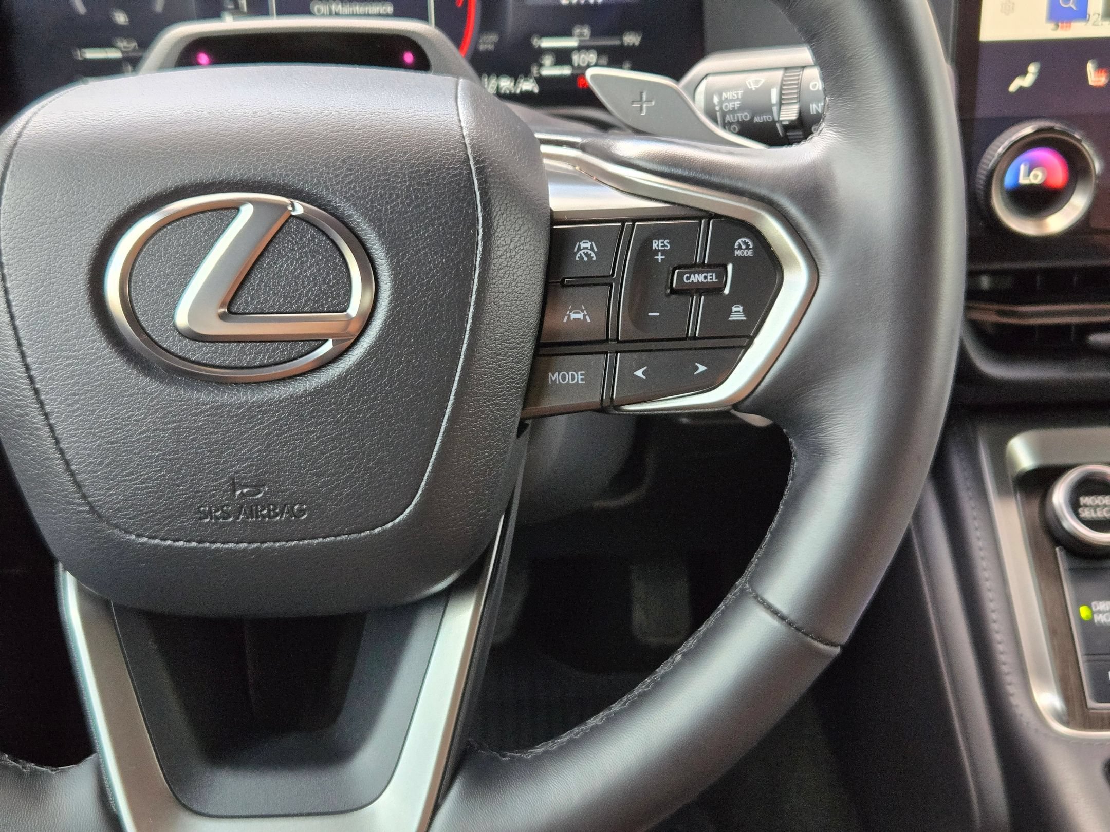 Used 2025 Lexus GX 550 w/ Cold Area Package AWD/4WD image 22