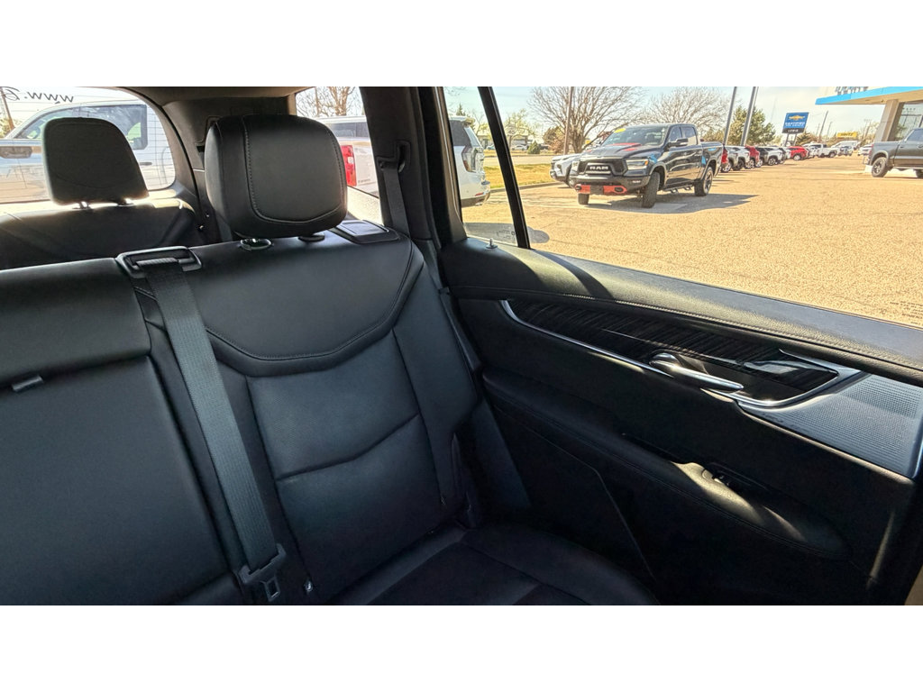Used 2023 Cadillac XT6 Premium Luxury image 25