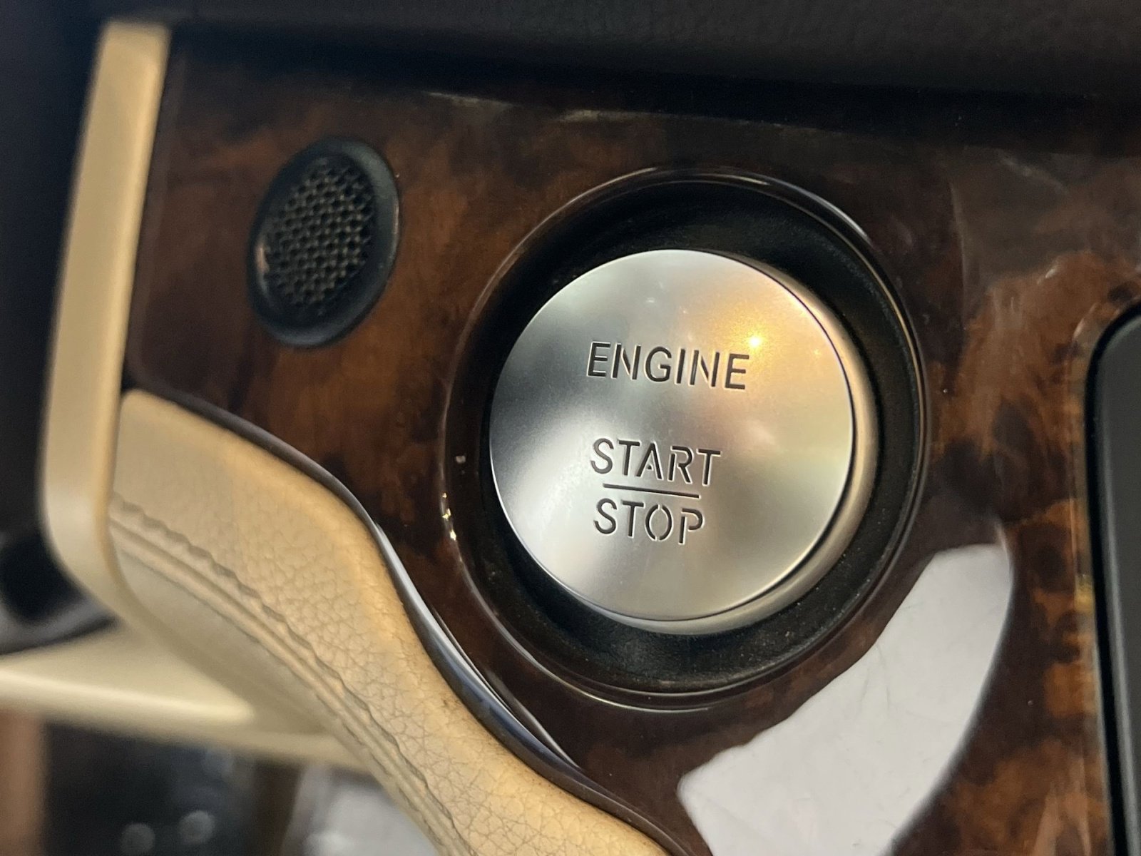 Used 2016 Mercedes-Benz SL 400 SL 400 Roadster image 35