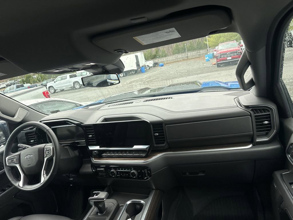 Used 2026 Chevrolet Silverado 1500 LT Trail Boss w/ LT Trail Boss Premium Package image 10