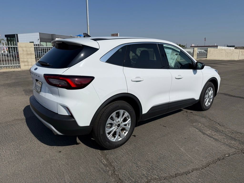 Used 2024 Ford Escape Active image 6