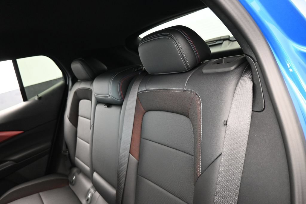 Used 2026 Chevrolet Equinox EV RS FWD image 37