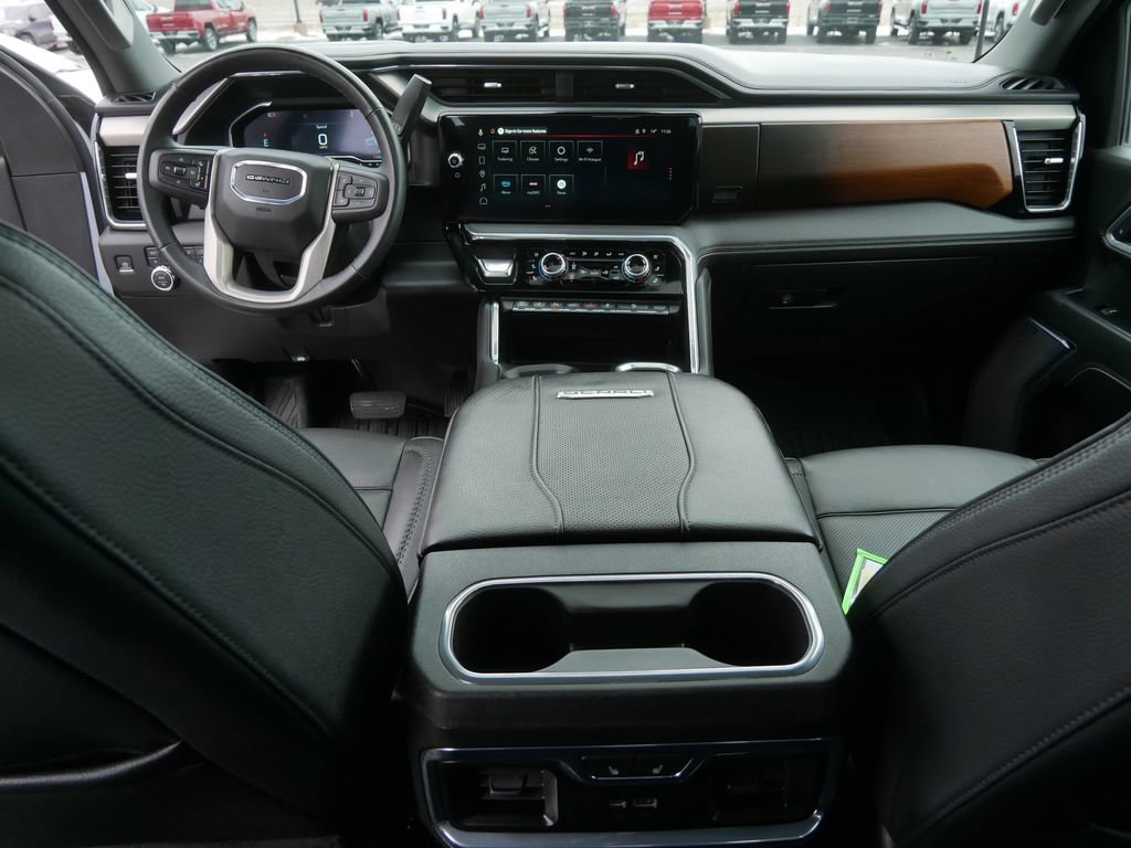 Certified 2025 GMC Sierra 3500 Denali w/ Technology Package image 24