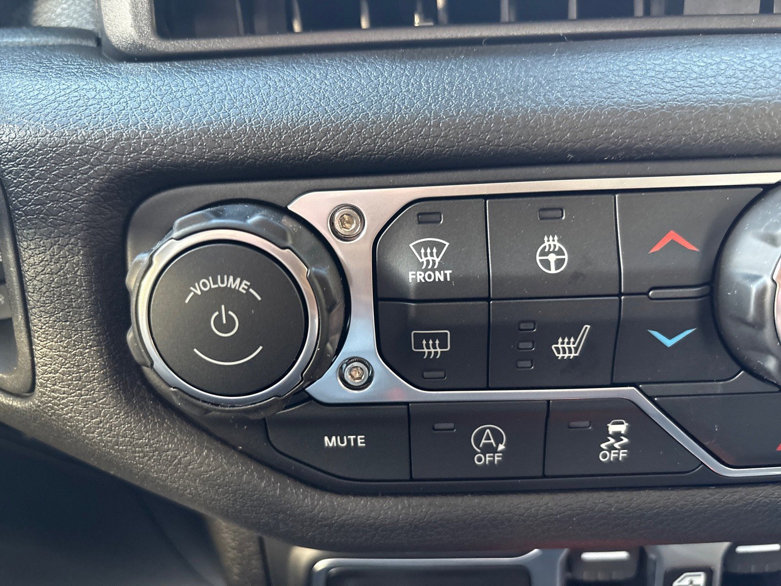 New 2026 Jeep Gladiator Sport S image 20