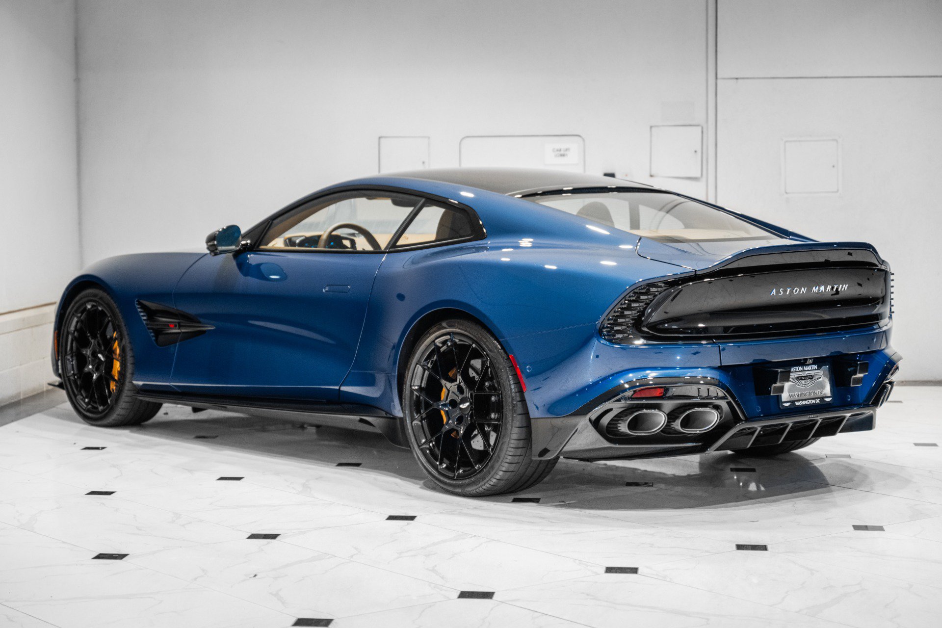 New 2025 Aston Martin Vanquish RWD image 44