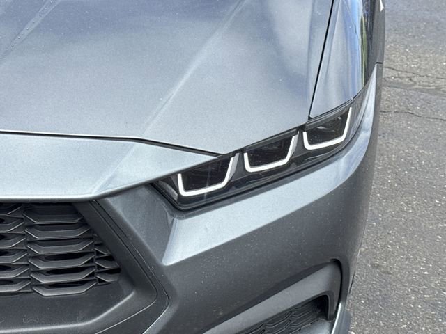 Used 2024 Ford Mustang Premium image 25