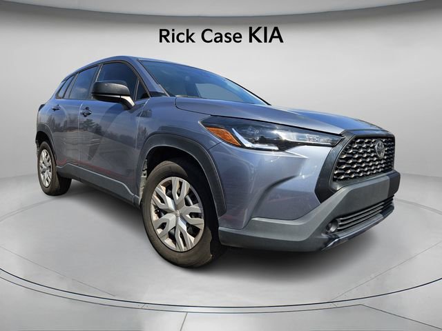 Used 2022 Toyota Corolla Cross L image 4