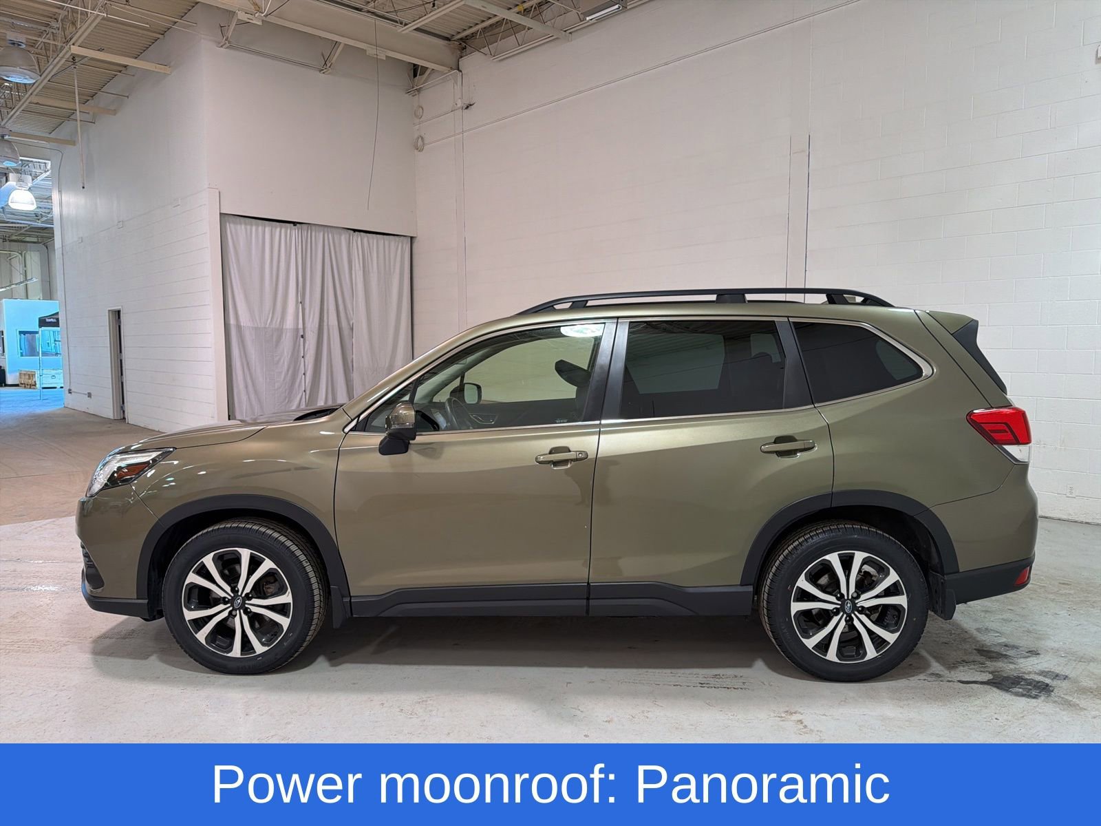 Used 2022 Subaru Forester Limited image 6