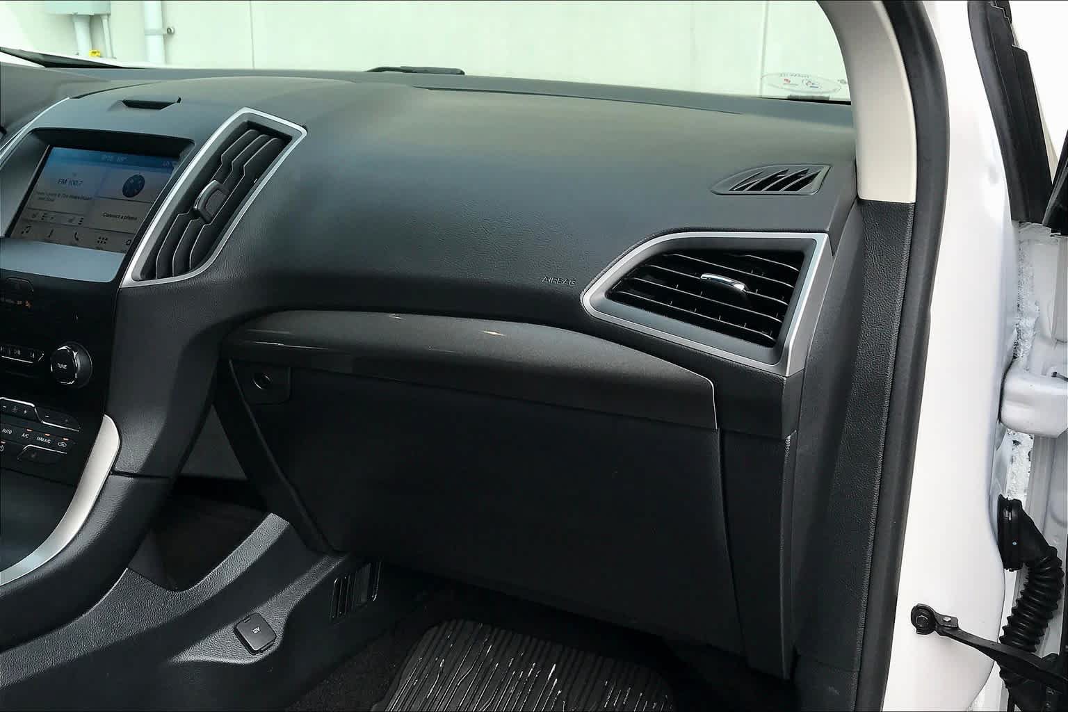 Used 2019 Ford Edge SEL w/ Equipment Group 201A AWD/4WD image 19