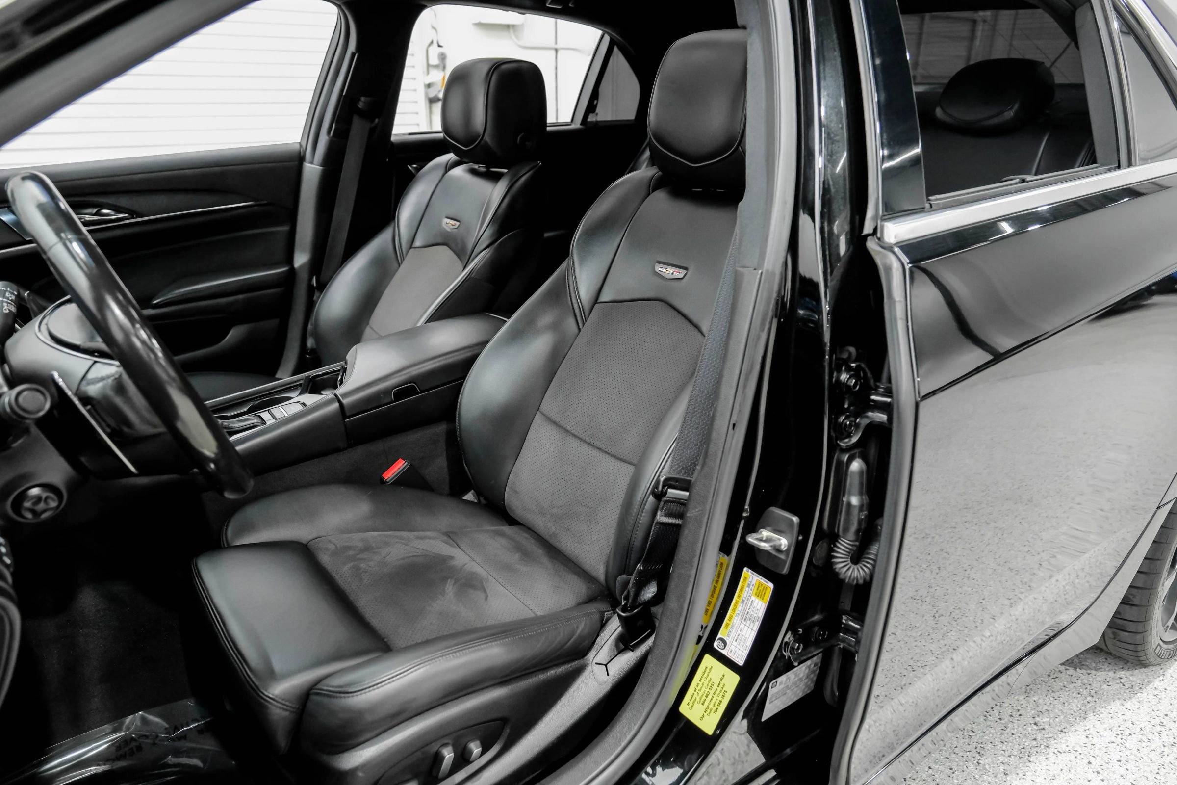 Used 2018 Cadillac CTS V w/ Luxury Package image 20