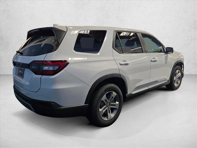 New 2025 Honda Pilot EX-L image 5