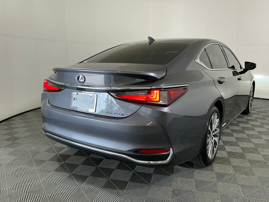 Used 2020 Lexus ES 300h w/ Premium Package FWD image 5