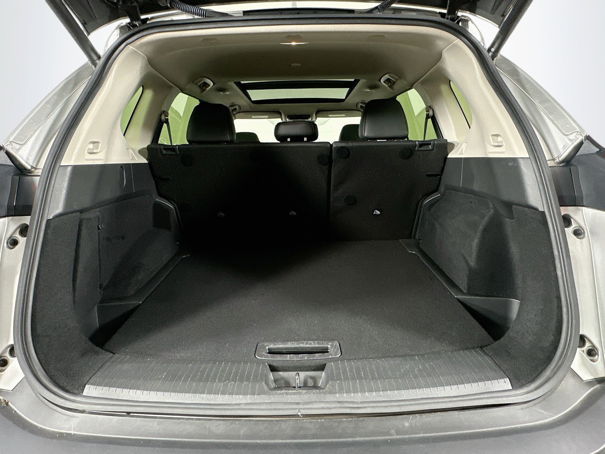 Used 2023 Nissan Rogue SV w/ SV Premium B Package AWD/4WD image 28