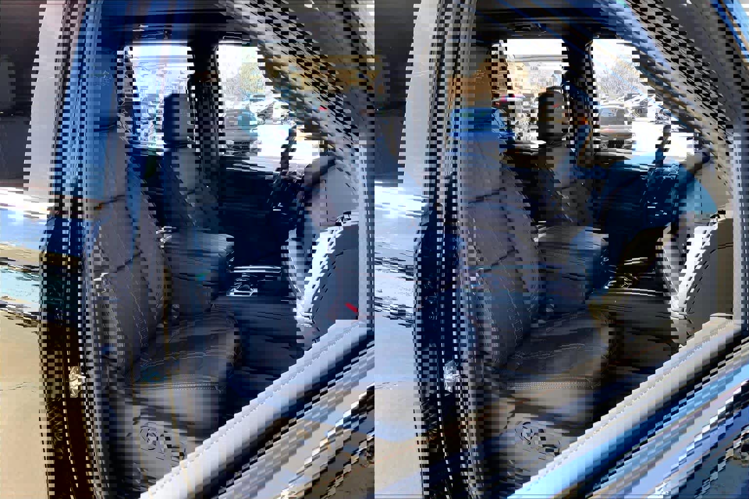 Used 2025 Chevrolet Tahoe High Country w/ Sun And Tow Package image 10