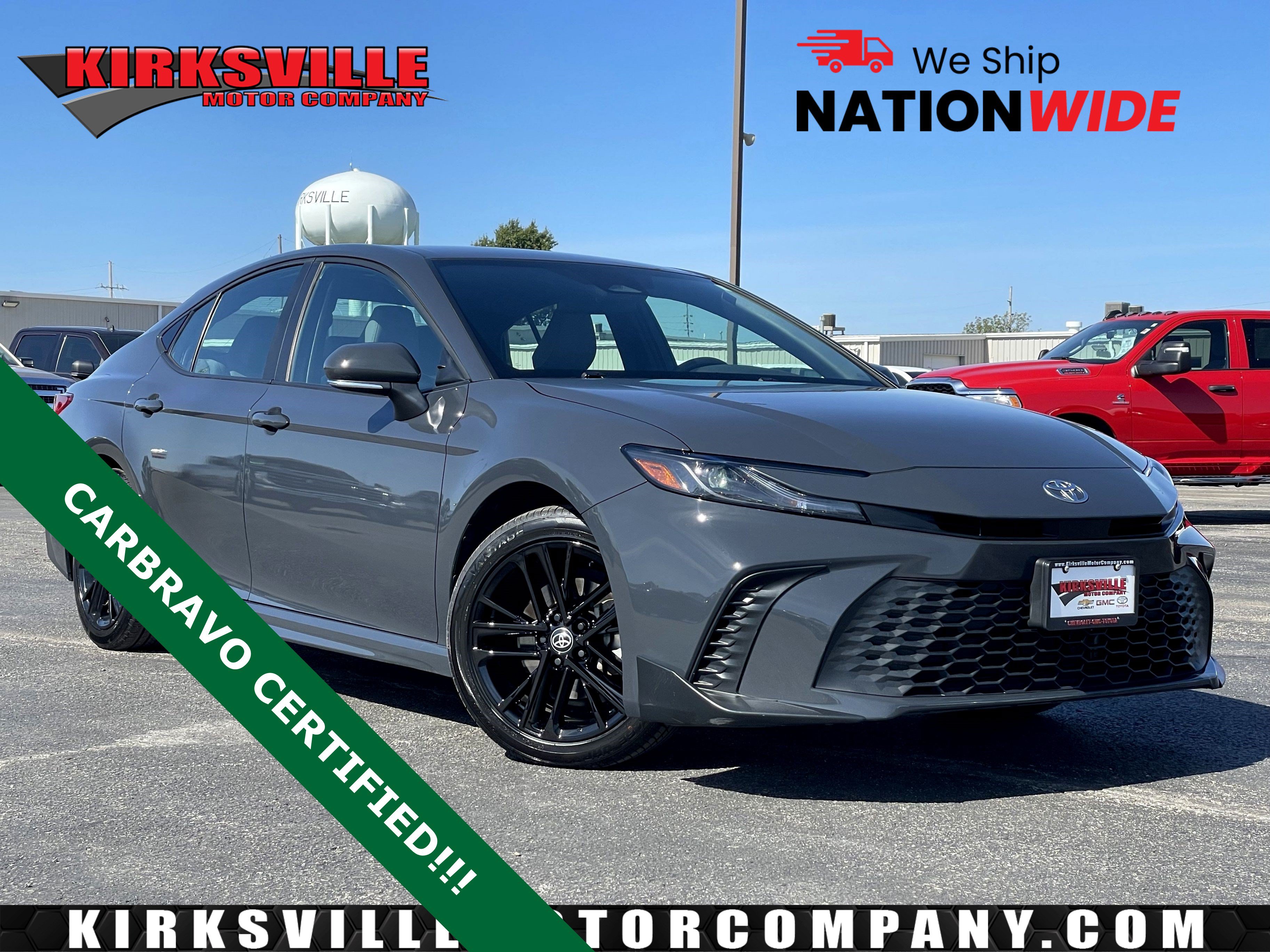 Used 2025 Toyota Camry SE FWD image 1