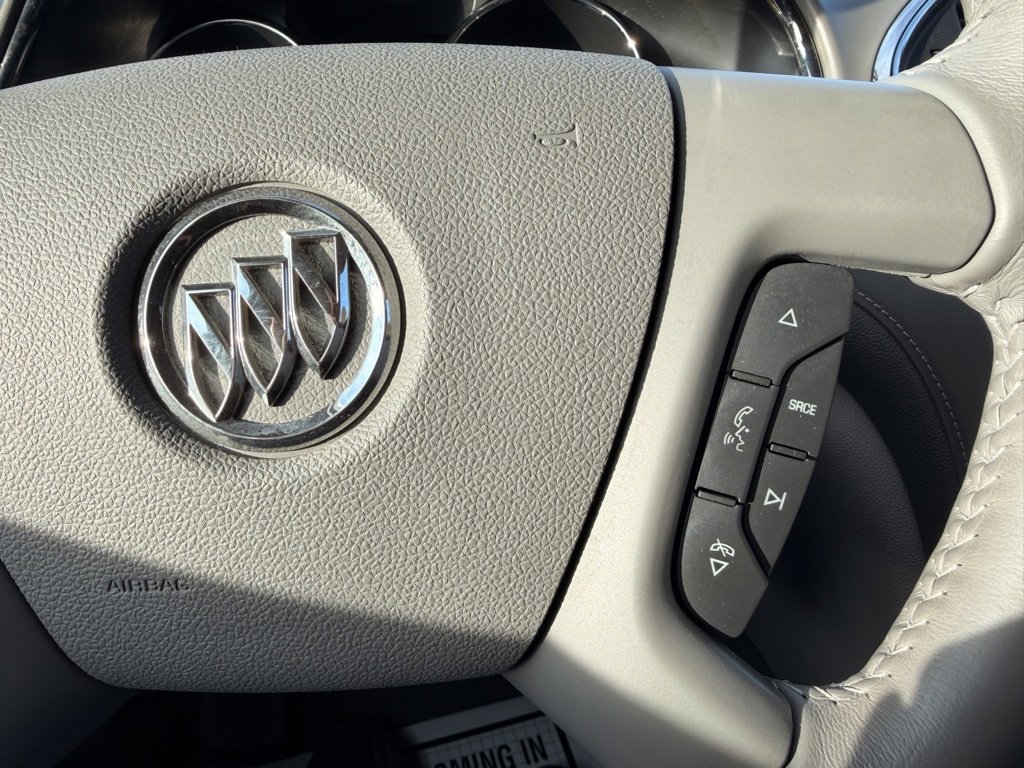 Used 2016 Buick Enclave Leather image 11