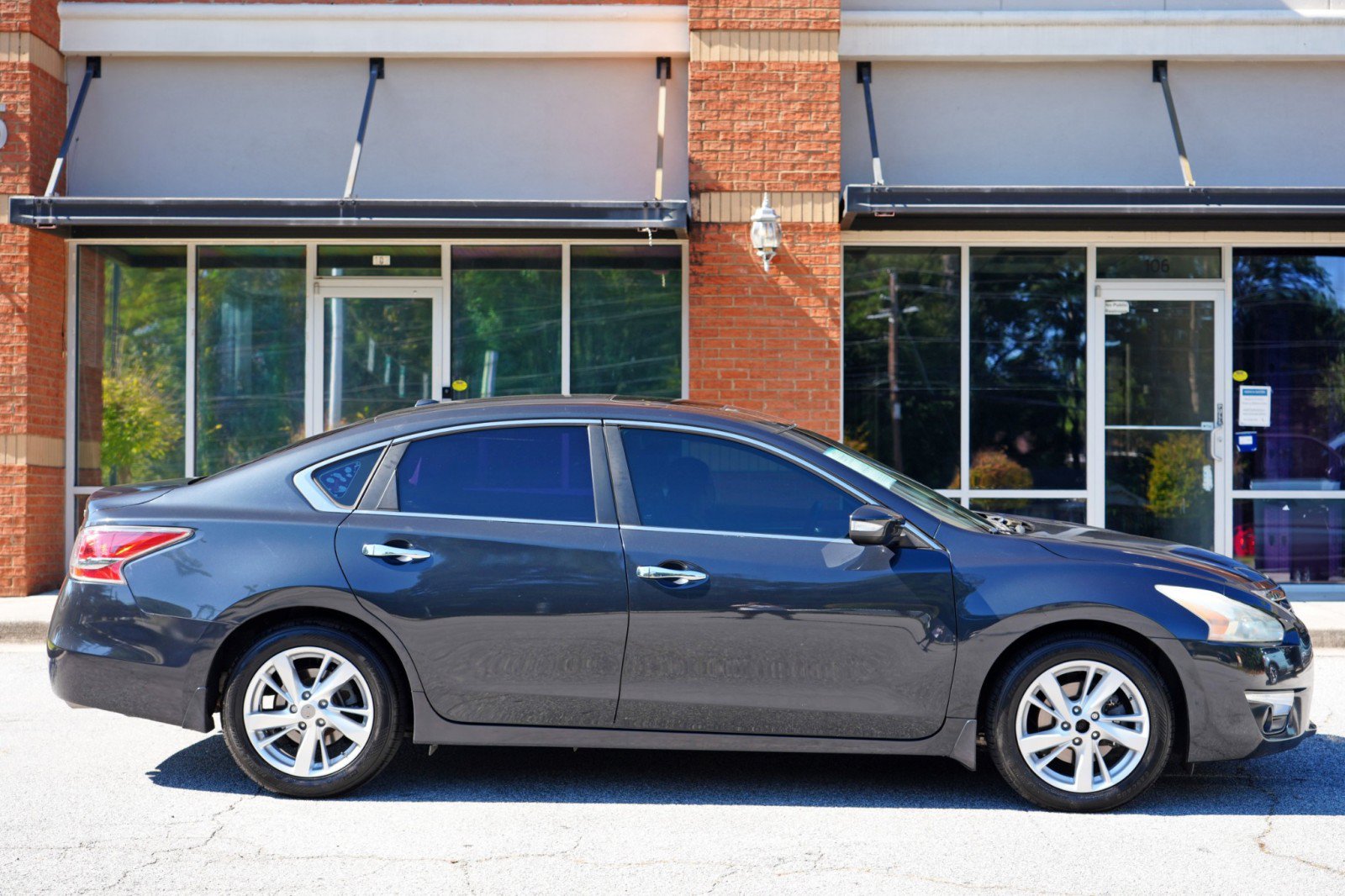 Used 2015 Nissan Altima 2.5 SV w/ Convenience Package FWD image 49