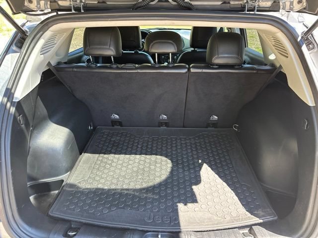 Used 2018 Jeep Compass Latitude w/ Popular Equipment Group AWD/4WD image 17