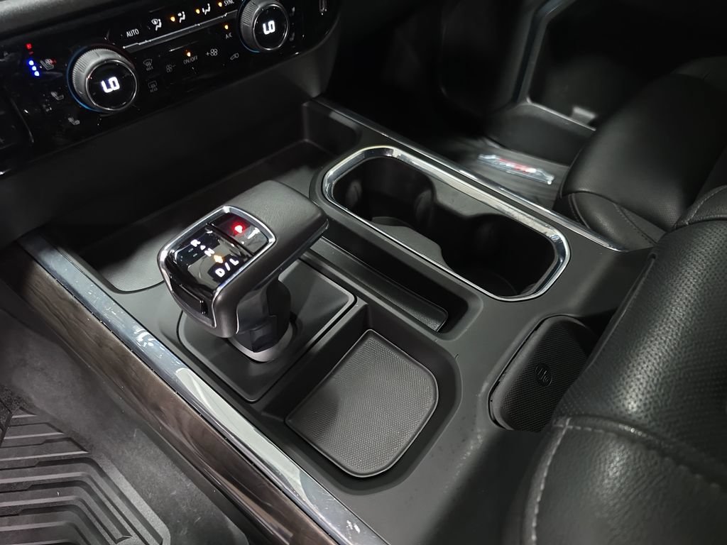 Used 2022 Chevrolet Silverado 1500 LTZ AWD/4WD image 23