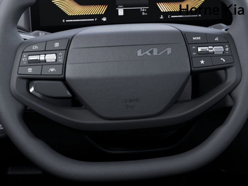 New 2025 Kia K4 LX image 22