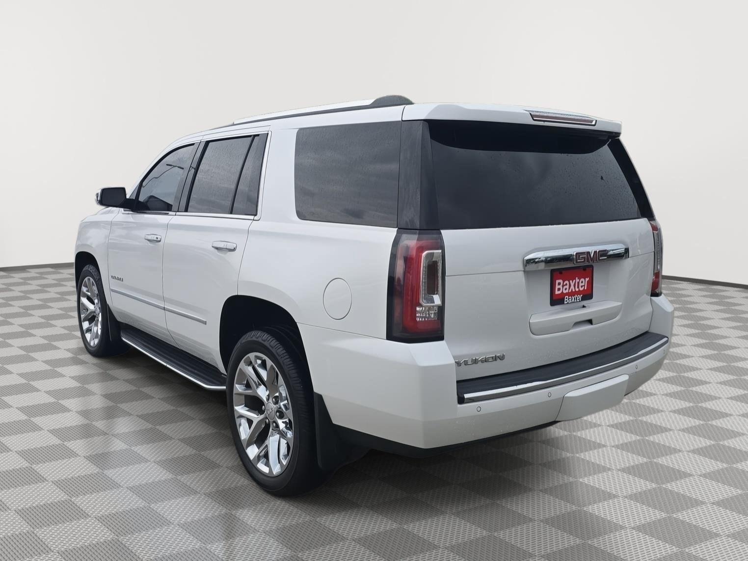 Used 2017 GMC Yukon Denali w/ Open Road Package AWD/4WD image 13