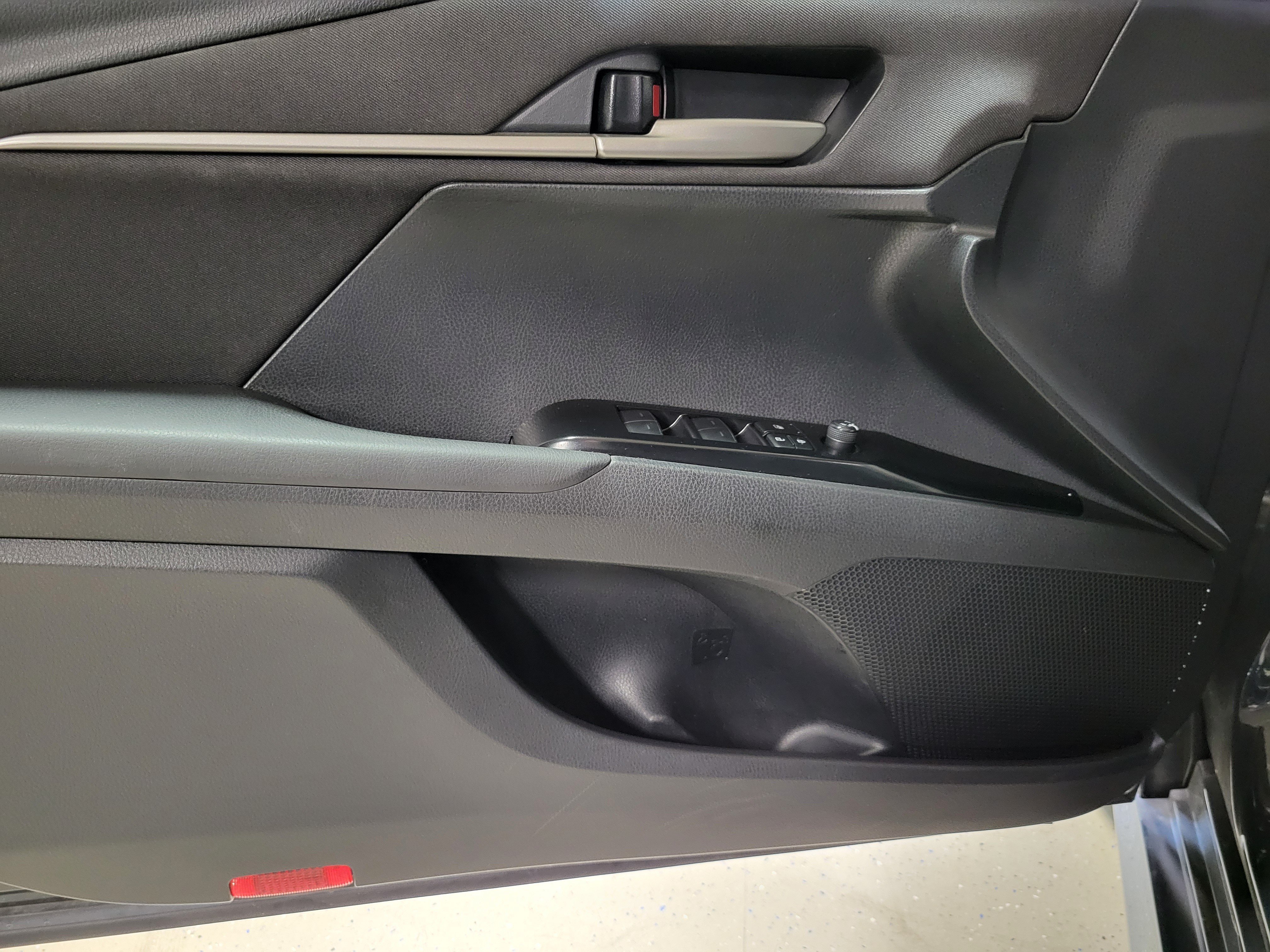 Used 2025 Toyota Camry LE FWD image 19