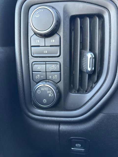 Used 2025 Chevrolet Silverado 2500 W/T w/ WT Convenience Package image 30