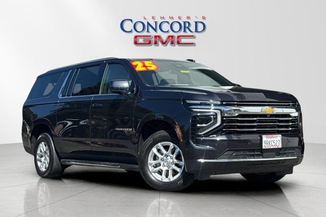 Used 2025 Chevrolet Suburban LT