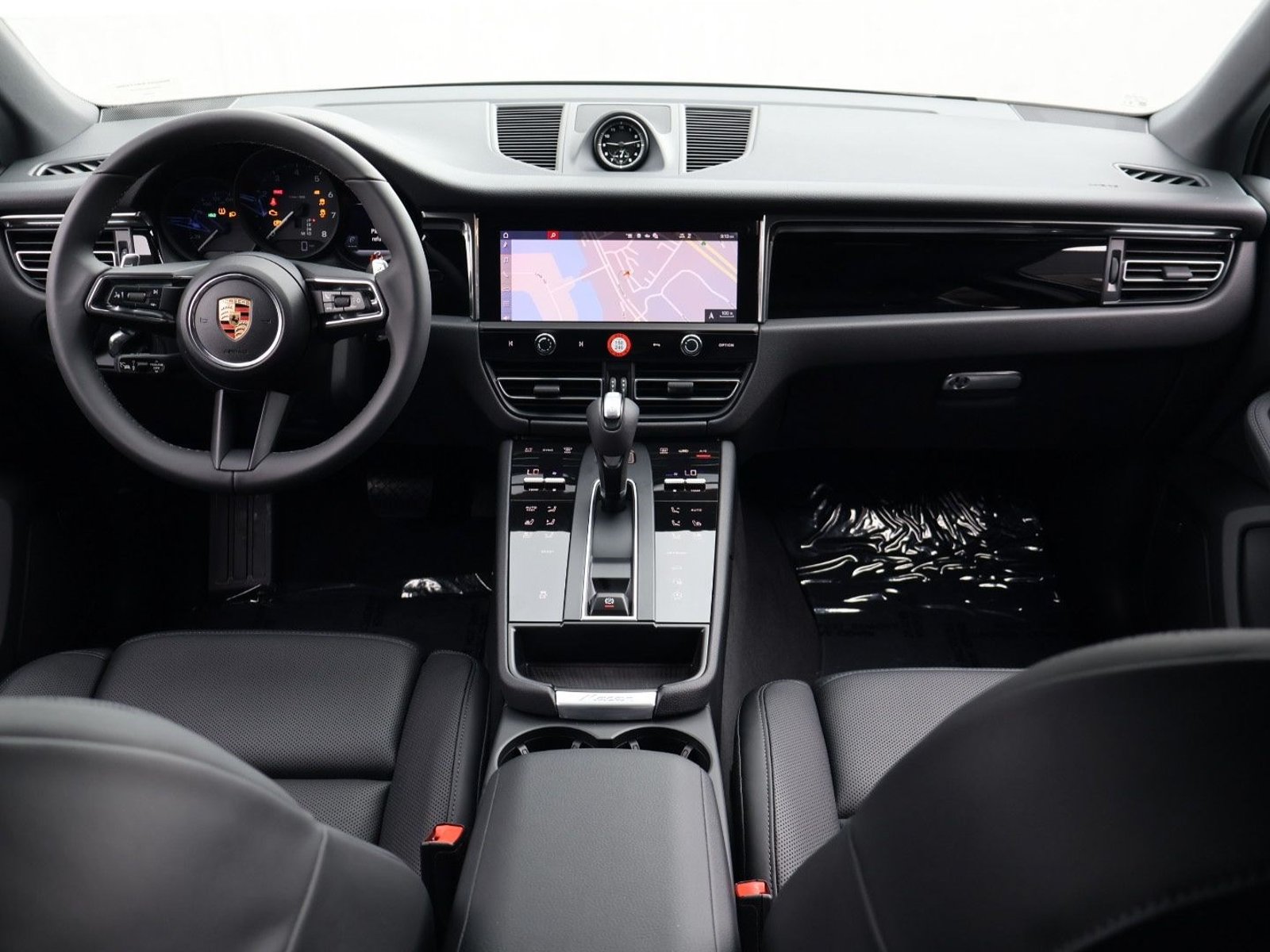 New 2026 Porsche Macan AWD/4WD image 21