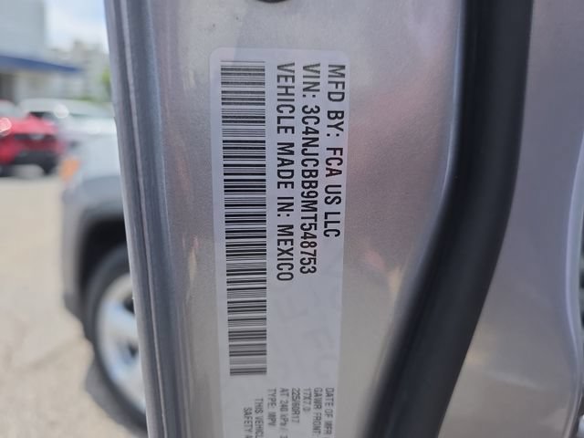 Used 2021 Jeep Compass Latitude w/ Sun and Sound Group FWD image 35