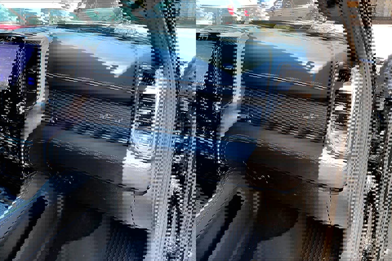 Used 2020 RAM 2500 Limited image 19