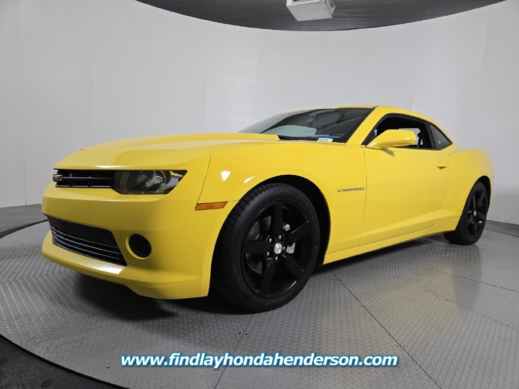 Used 2015 Chevrolet Camaro LT RWD image 2